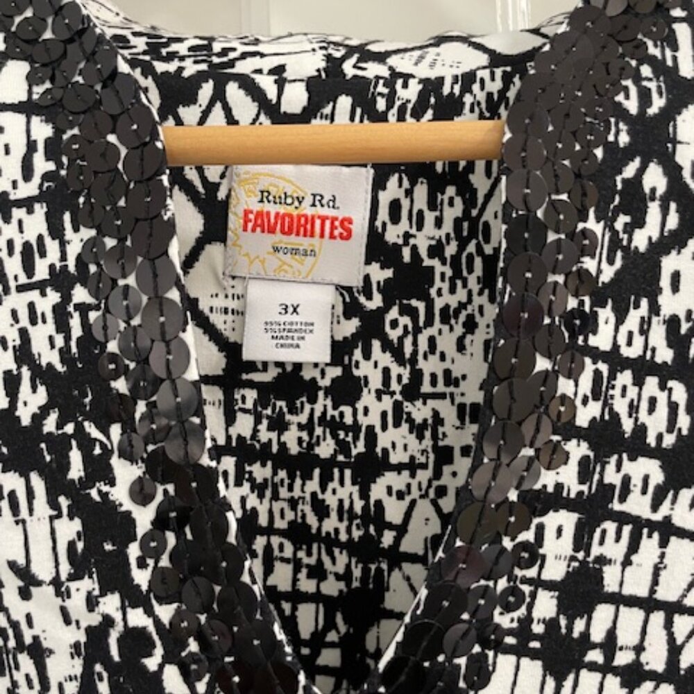 Ruby Rd. Snake Skin-esque Pattern Top - 3x - Picture 5 of 6